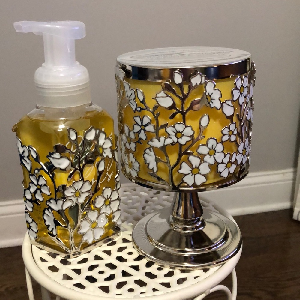 4 piece set candle and hand soap